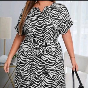 SHEIN Plus Zebra Stripe Print Belted Dress
